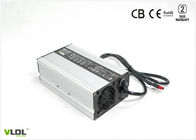 PFC tragbarer intelligenter elektrischer Aluminiumfall-Leichtgewichtler des Golfmobil-Ladegerät-24V 600W