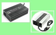 Kundengebundenes Lithium-Ionen-Batterie-Ladegerät 50.4V 15A gesteuert durch MCU Smart und automatisches