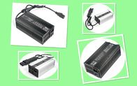 Schwarze Blei-Säure-Batterie-gab elektrisches Fahrrad-Ladegerät 58.8V 5A mit XLR-Verbindungsstück aus