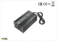 Schwarzes elektrisches Motorrad-Ladegerät/intelligentes Li-Ionladegerät 60V 8A 600W